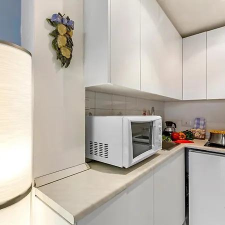 Studio Soleil, Seaview Terrace - Happy Rentals Menton